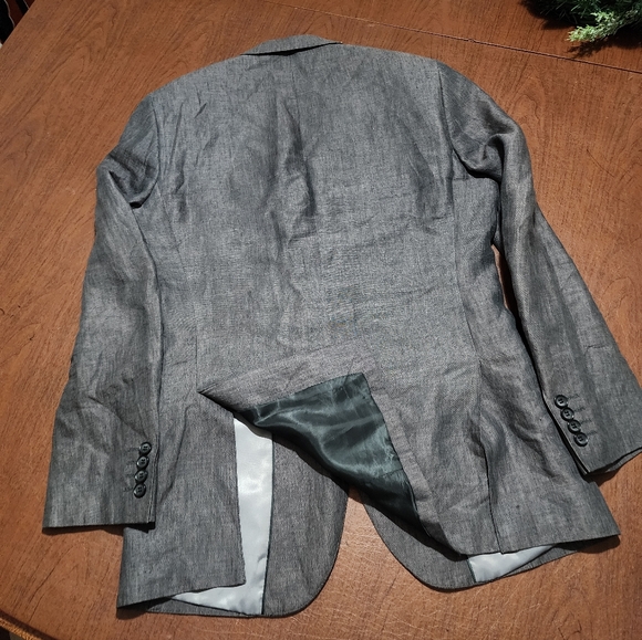 Men's Gray Blazer - Picture 10 of 10